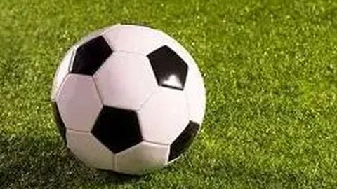 篮球战场连霸八场，深度备战，品质制胜，全力冲刺，战旗飘扬！